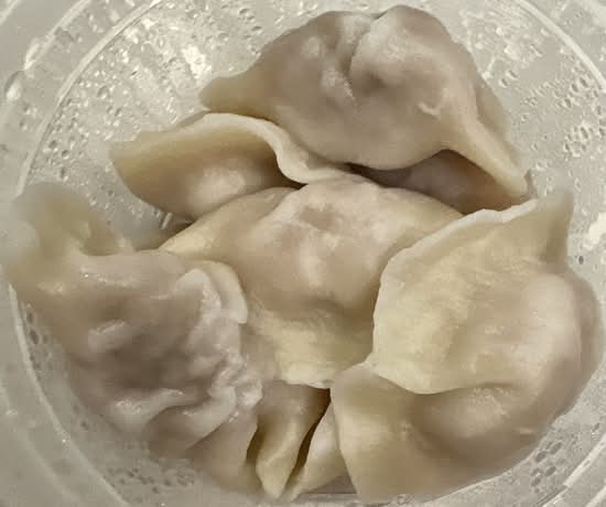 Q12. Cabbage Pork Dumplings 白菜豚肉水餃